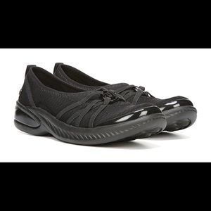 NWT Bzees Niche Slip-On (Black Mesh Fabric), US 7